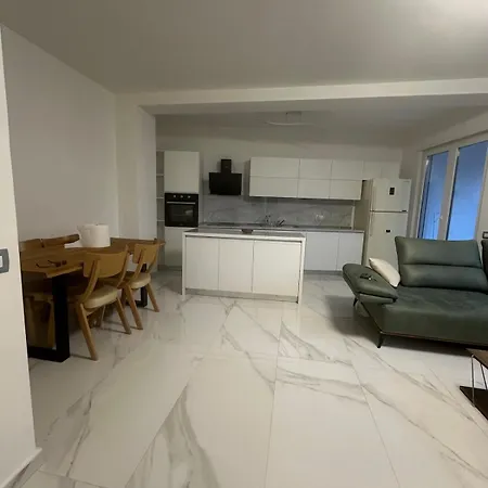 View Luxury Apartment!! Apartment *